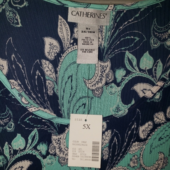 Plus Size 5X 34/36 New Catherines blouse Paisely Print shirt top blue - Picture 2 of 7